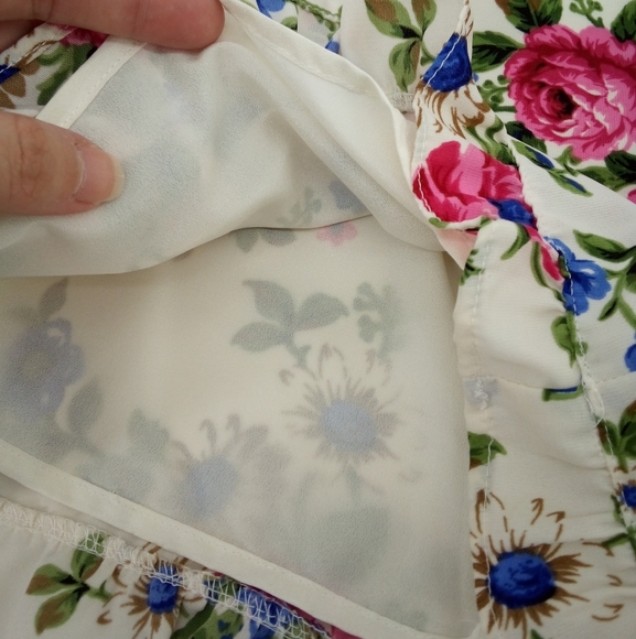 Forever 21 White Floral Ruffle Shorts Pink Blue Flowers L Spring Hidden Zipper - Picture 5 of 9